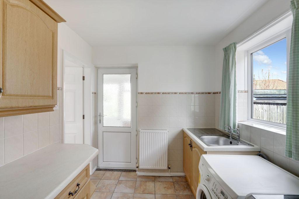 Property photo 3 of 22