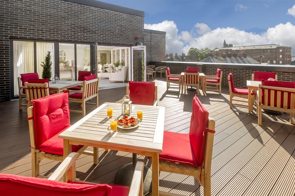 Property photo 3 of 26 Roof Terrace.Jpg