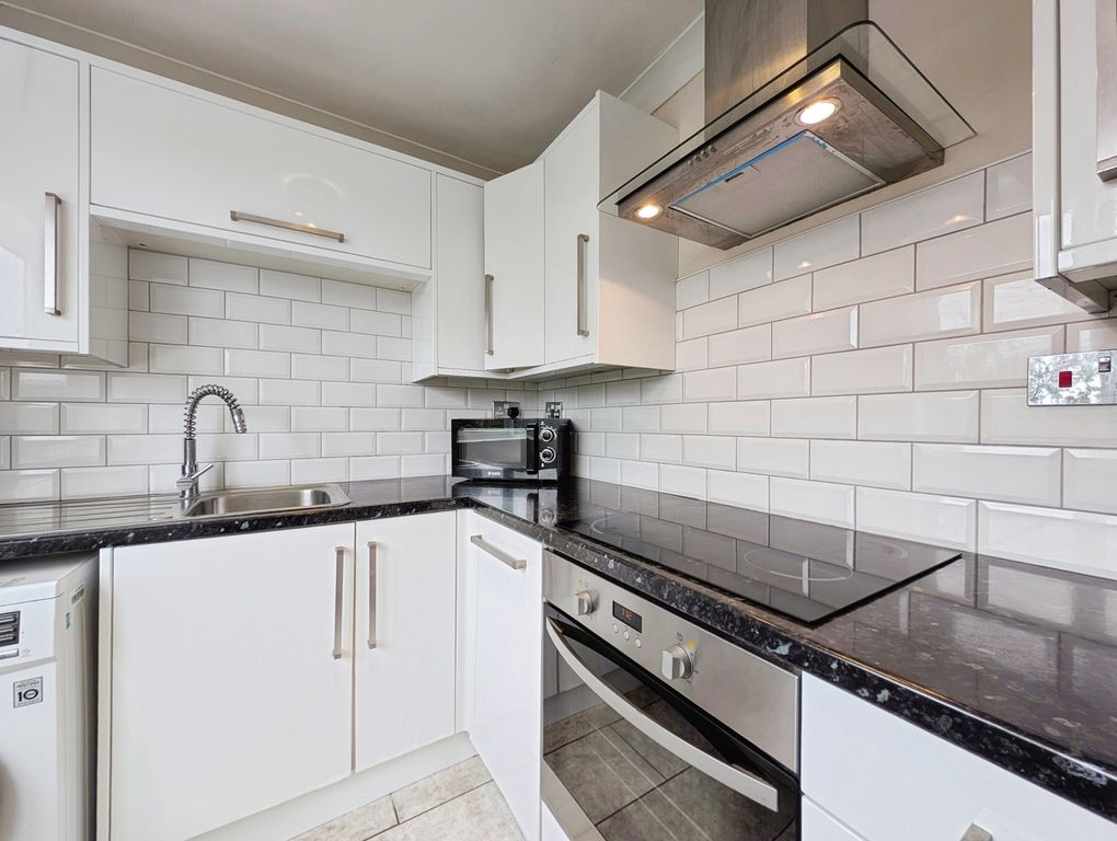 Property photo 2 of 10 Pbox-Img.Jpg
