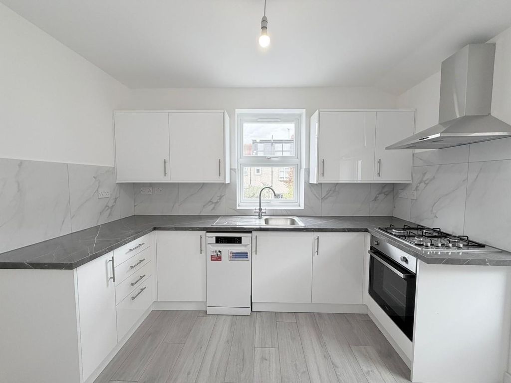 Property photo 2 of 12 2.Jpeg