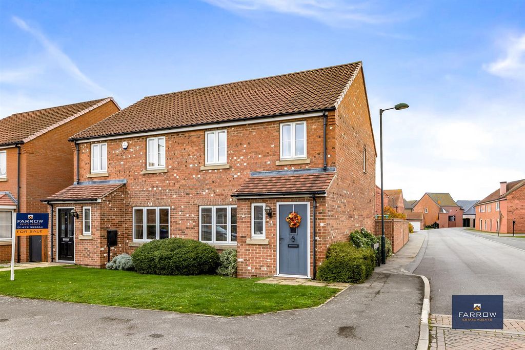 Property photo 1 of 28 Front