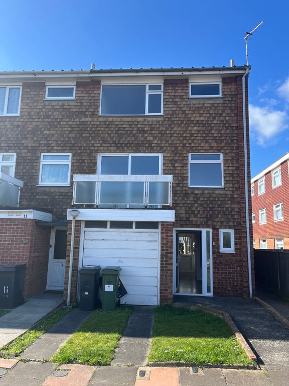 Property photo 1 of 18 Cover