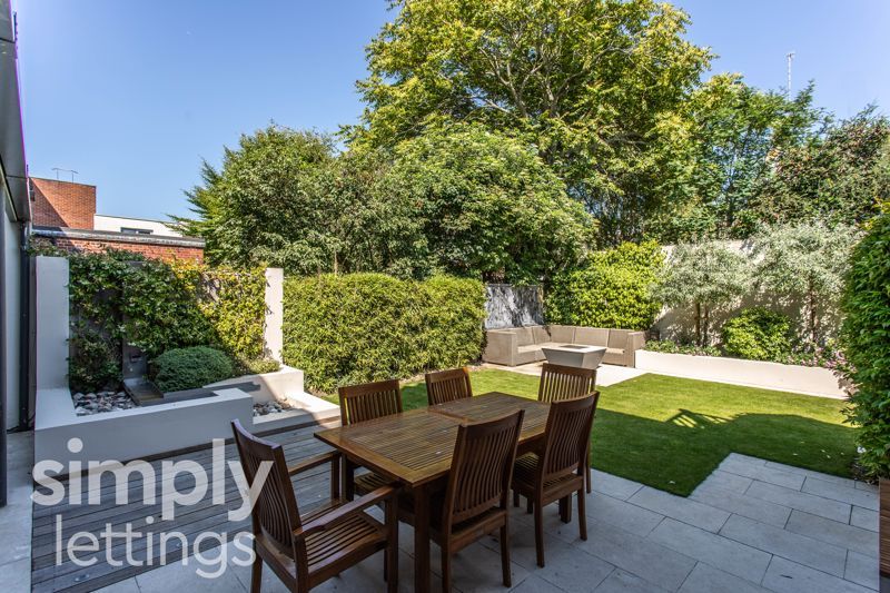 Additional image 5 of 8 bed property to rentPalmeira Avenue, Hove BN3