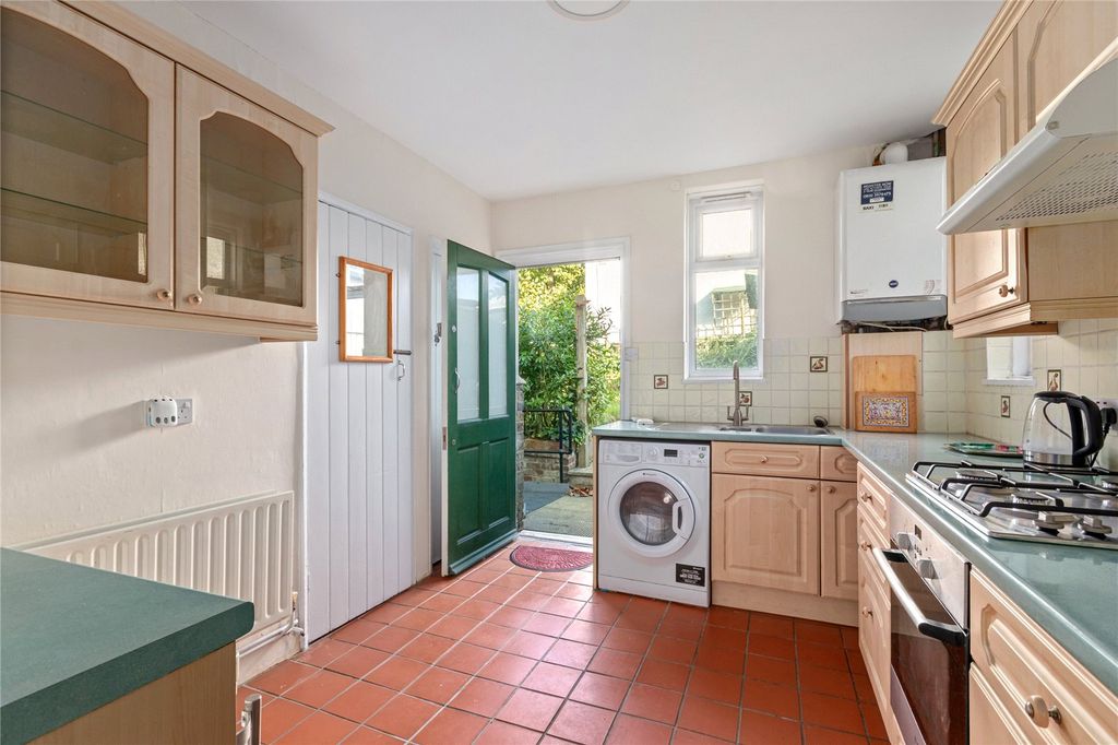 Property photo 2 of 12 Picture No. 05