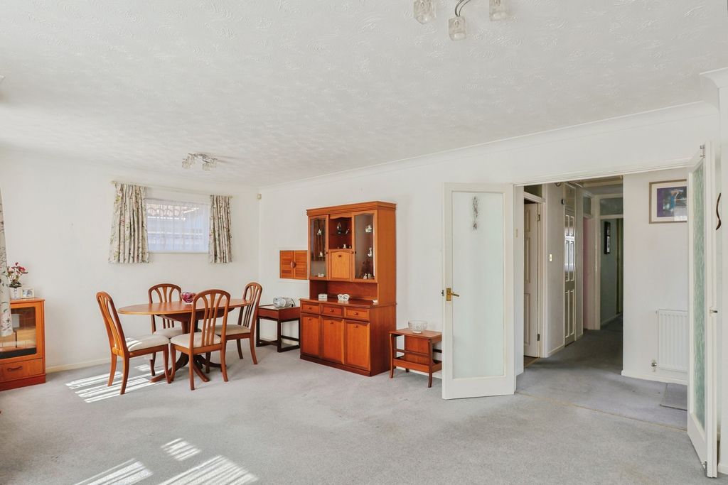 Property photo 2 of 17 Pbox-Img.Jpg