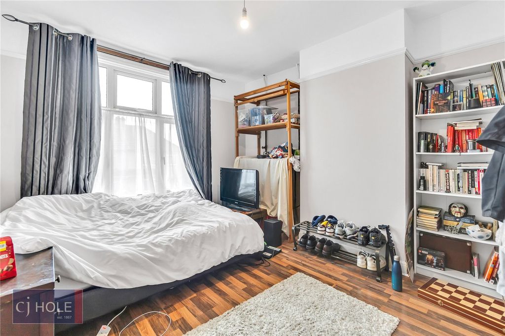 Property photo 2 of 20 Picture No. 21