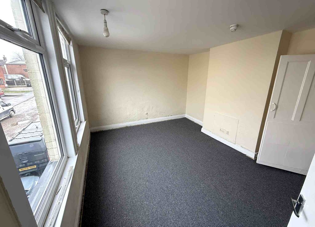Property photo 1 of 4