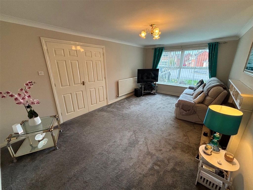 Property photo 3 of 19 Picture No. 14