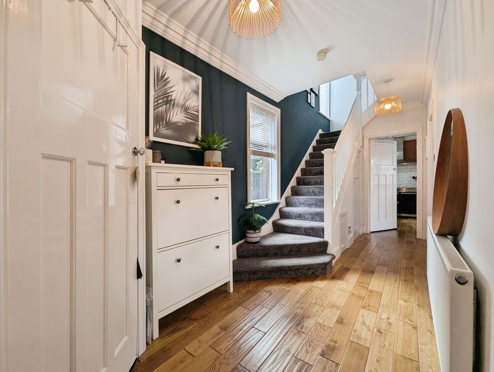 Property photo 3 of 13 Photo 10