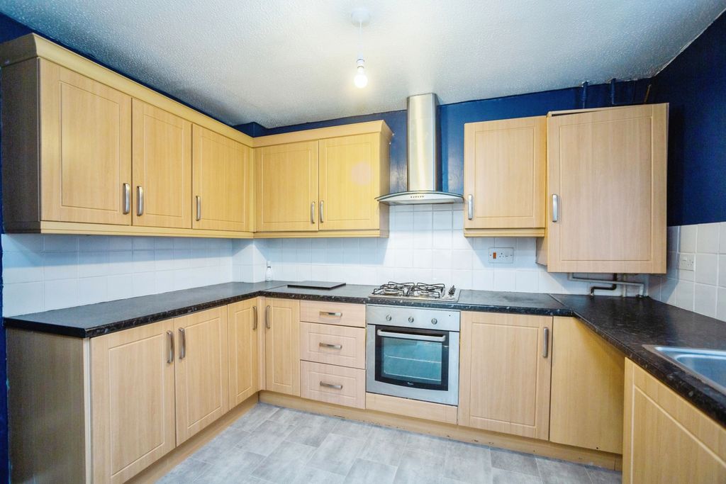 Property photo 2 of 15 Kitchen