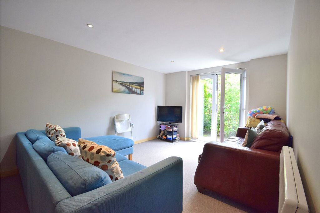 Property photo 2 of 4 Lounge