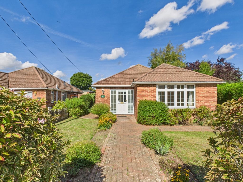 Property photo 1 of 10 Front