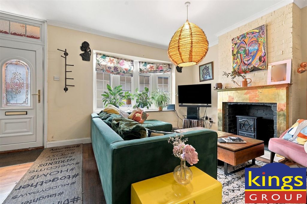 Property photo 2 of 17 25_14864032-F51A-46E3-8028-439B6A83ba86.Jpg