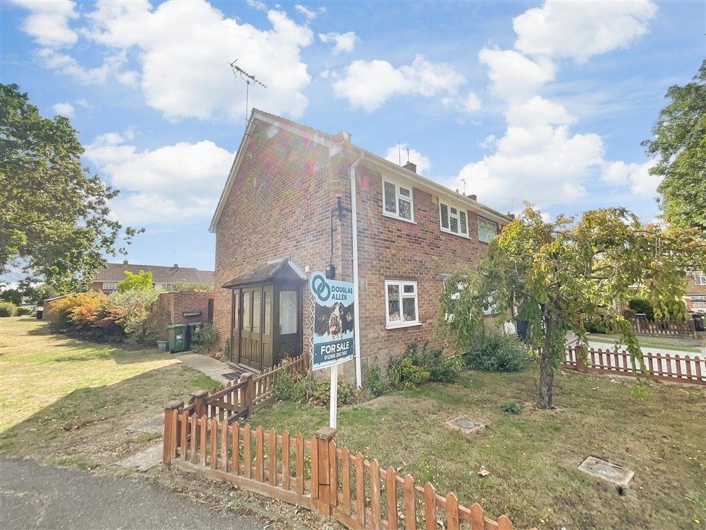 Property photo 1 of 8 Front