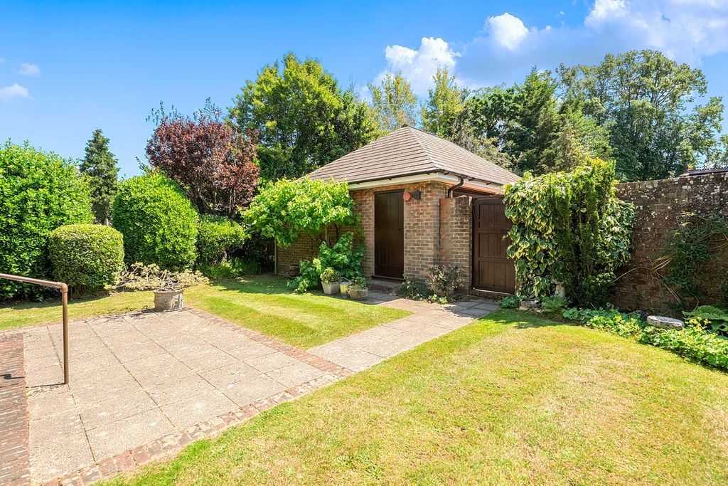 Property photo 3 of 24