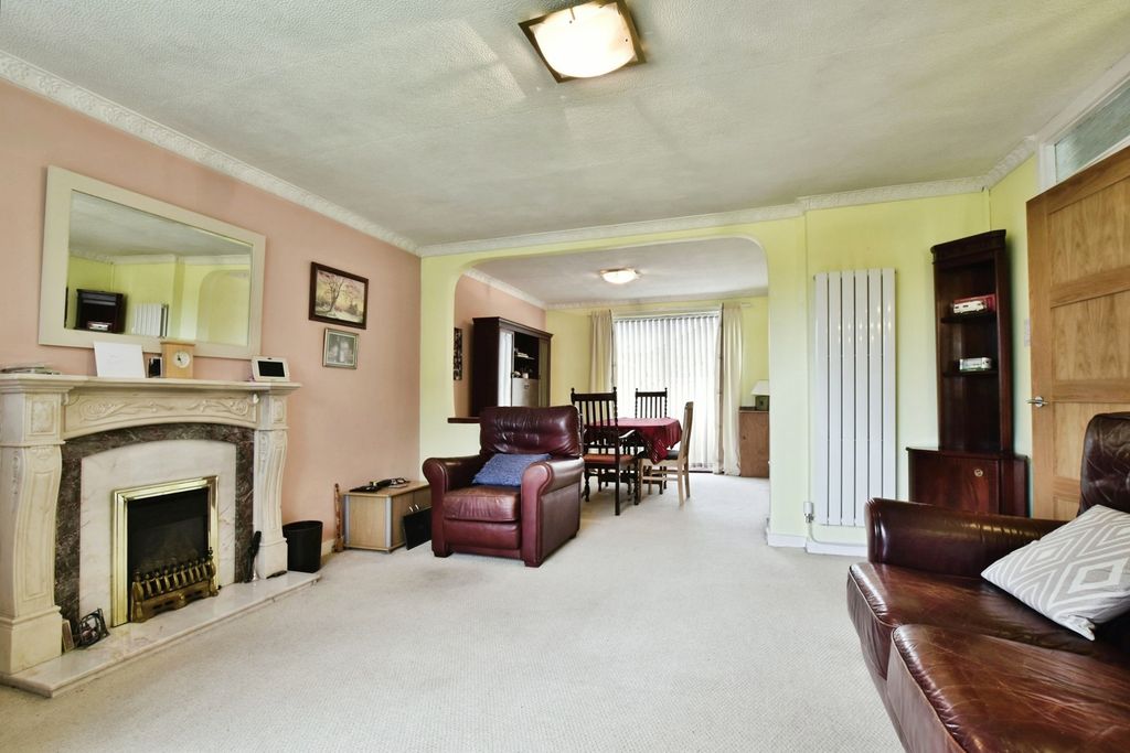 Property photo 3 of 14 Pbox-Img.Jpg