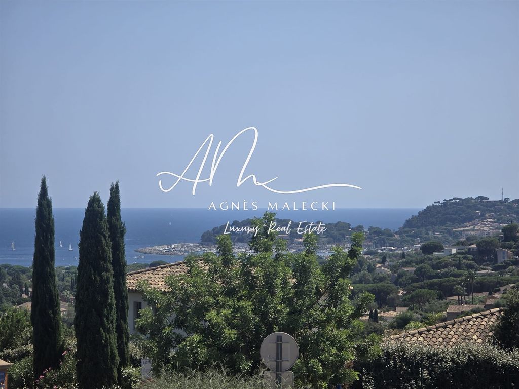 Property photo 1 of 5 Libre Builder Plot 1031m2 Quiet Cavalaire Nature Sea View