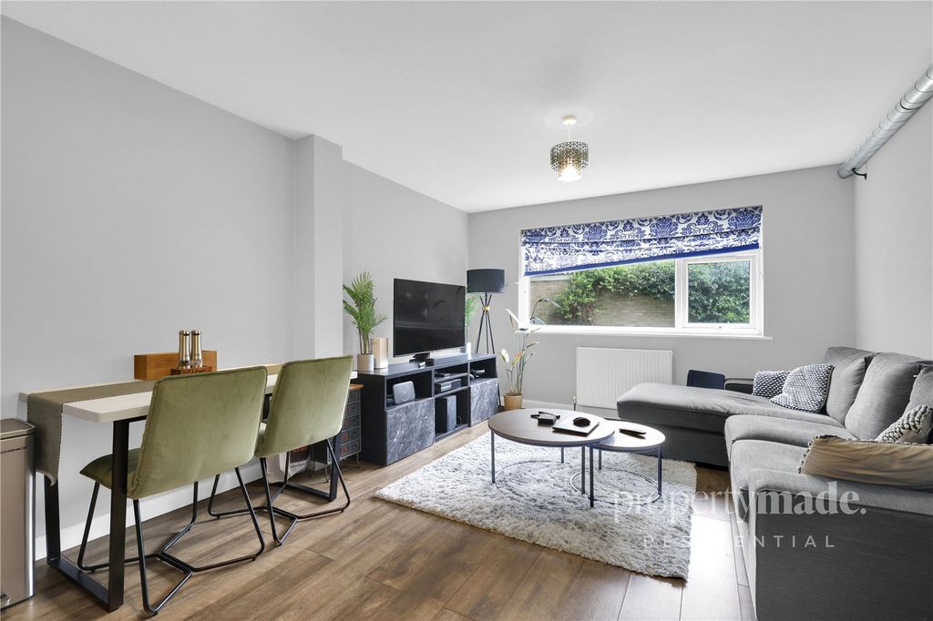 Property photo 3 of 17 Picture No. 21