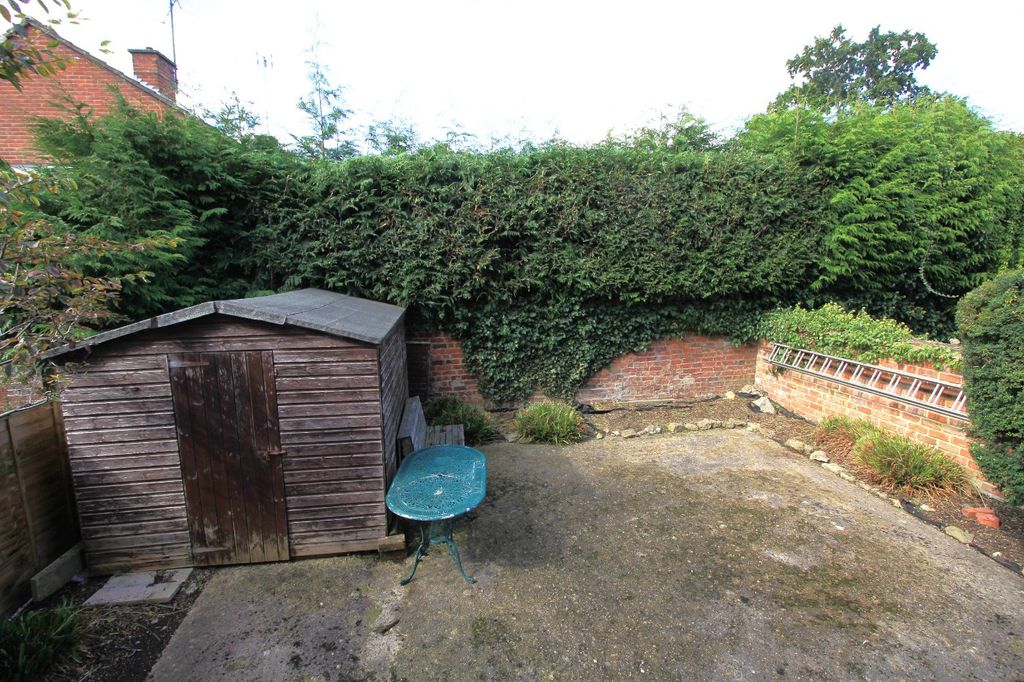 Property photo 2 of 9 Picture No. 12