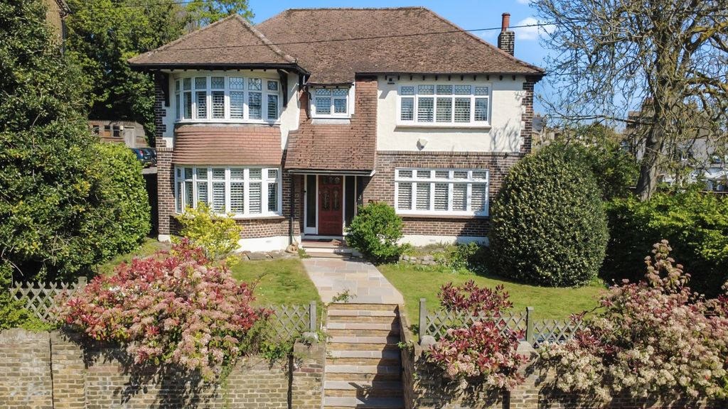 Property photo 1 of 29 5077890