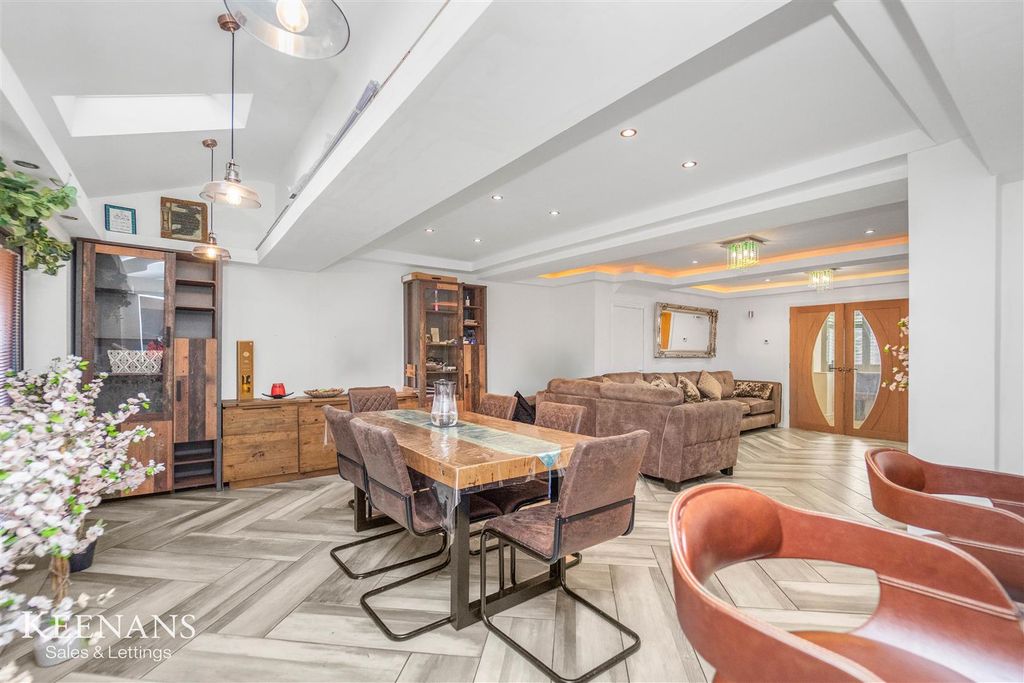 Property photo 3 of 46 4.Jpg