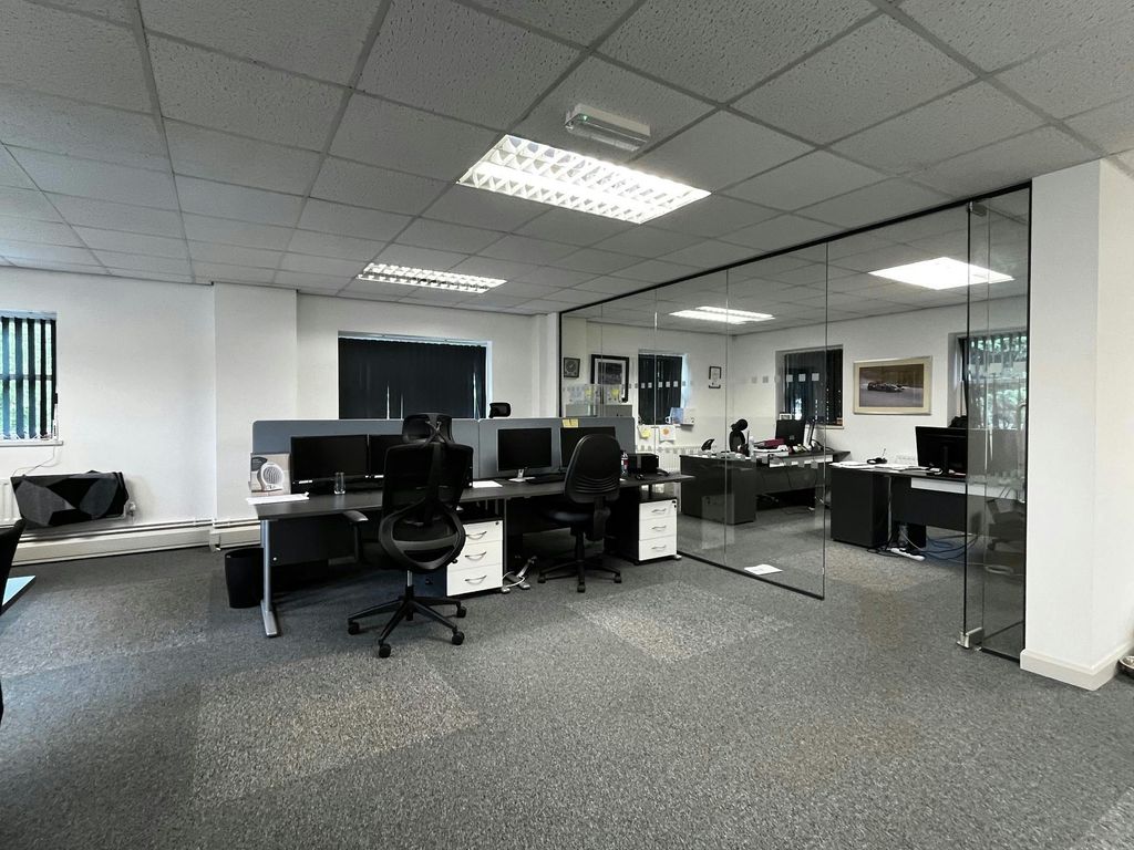 Property photo 3 of 10 2.Jpg