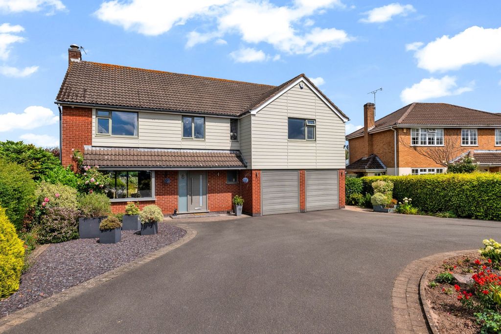 Property photo 1 of 46