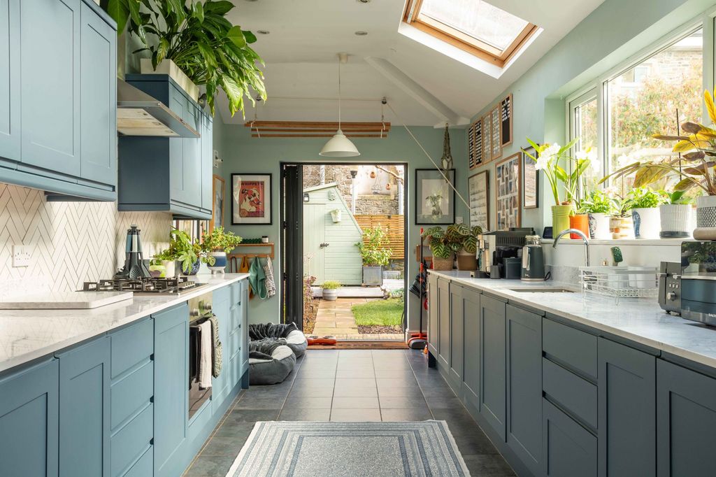 Property photo 2 of 29