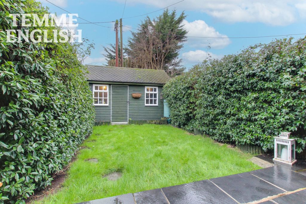 Property photo 2 of 22