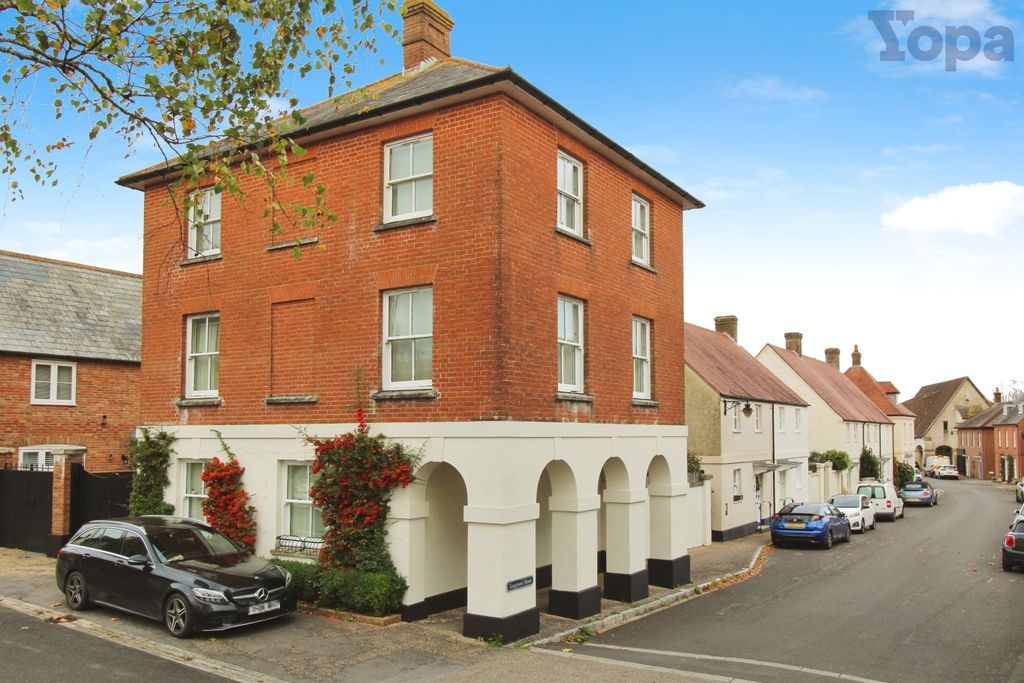 Property photo 1 of 14 The Property