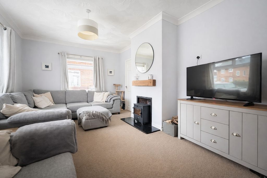 Property photo 3 of 13