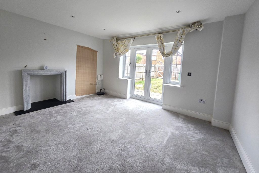 Property photo 3 of 10 Picture No. 09