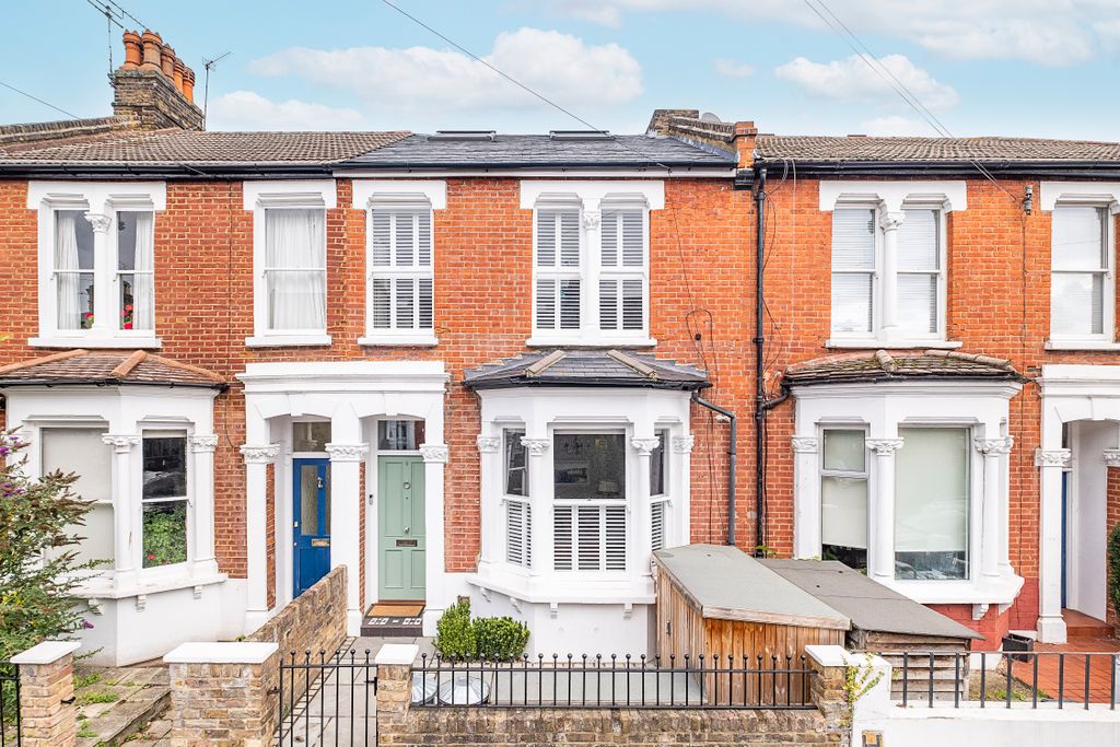 Property photo 1 of 19