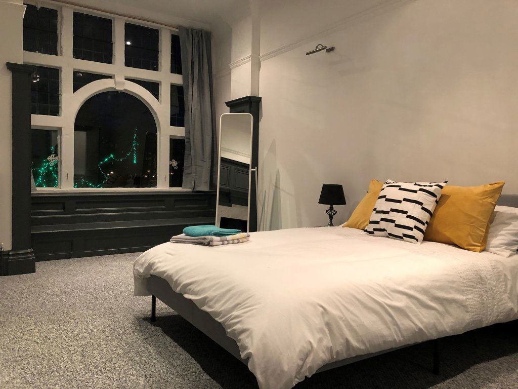 Property photo 1 of 4