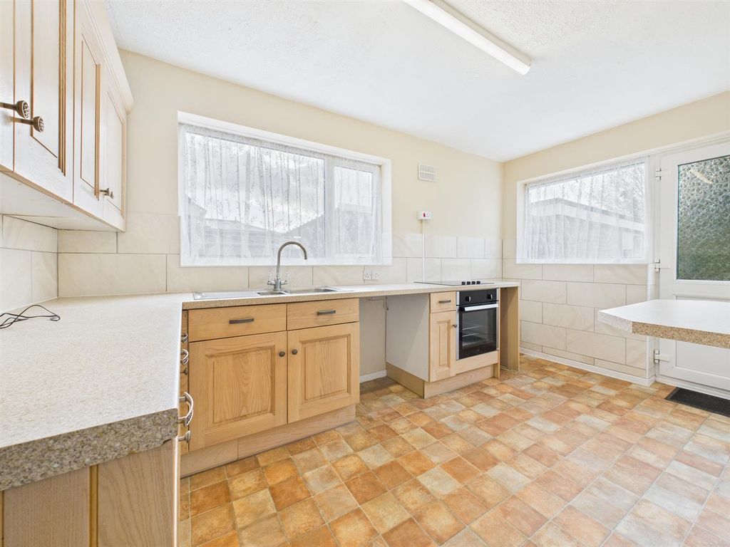 Property photo 3 of 9 Cam05510G0-Pr0108-Still007.Jpg