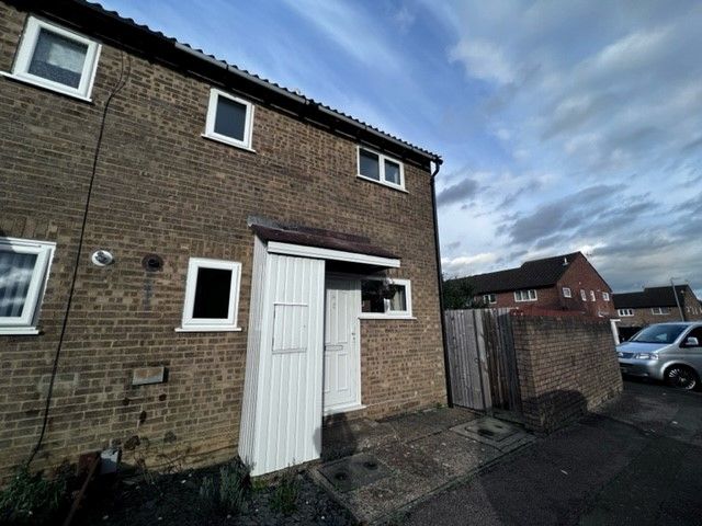 Property photo 1 of 8 Front