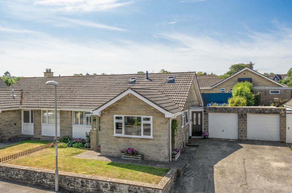 Property photo 1 of 16 1494315-1-6A58Bc5...