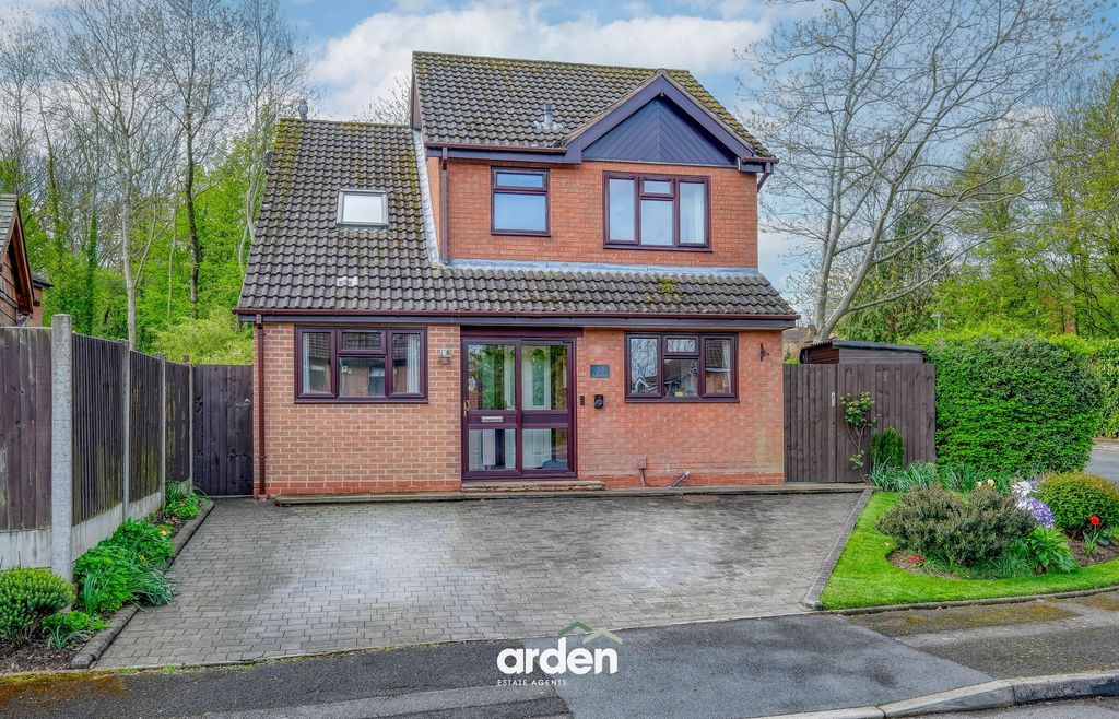 Property photo 1 of 18