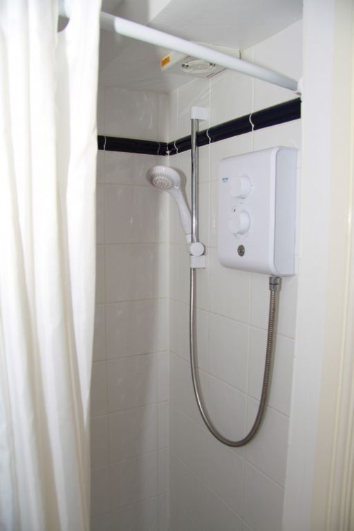 Property photo 2 of 6 (Main)