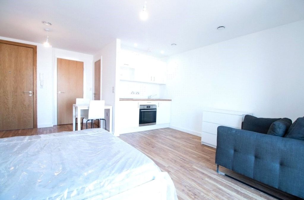 Property photo 1 of 5