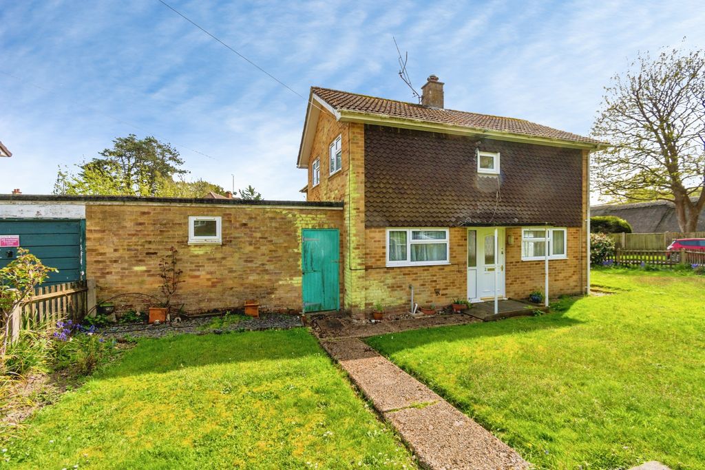 Property photo 2 of 20