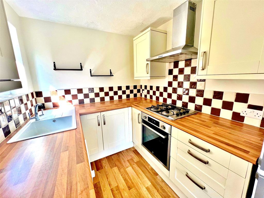 Property photo 3 of 12 Picture No. 02