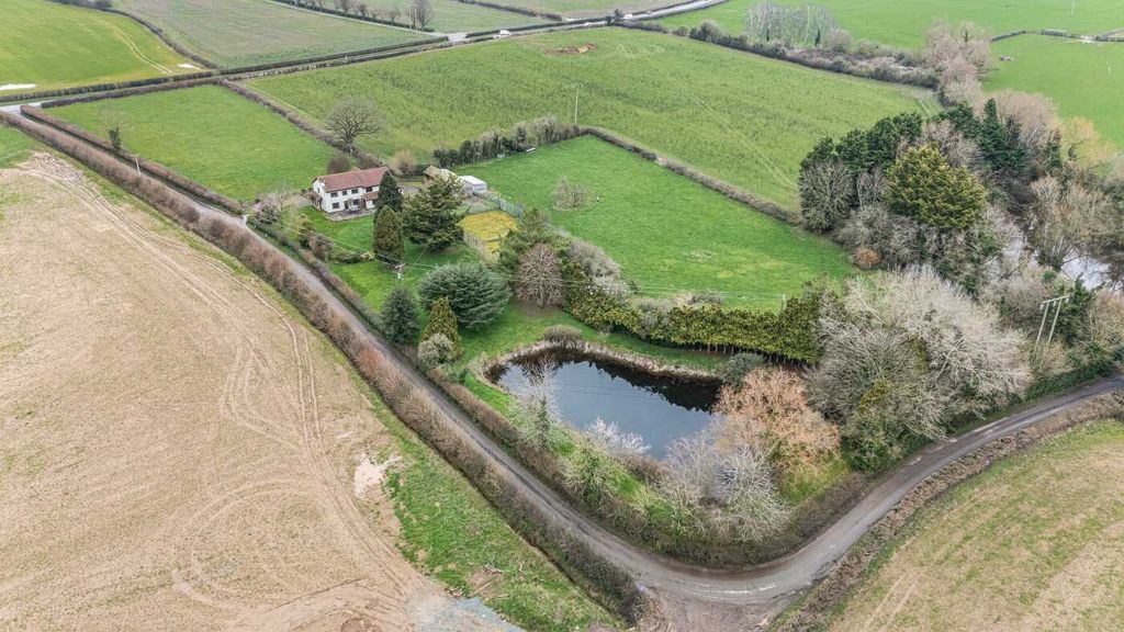 Property photo 3 of 29 Photo 3