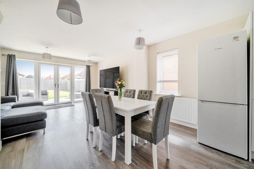 Property photo 1 of 18 1289011-27-6836Cff4E2Fef.Jpg