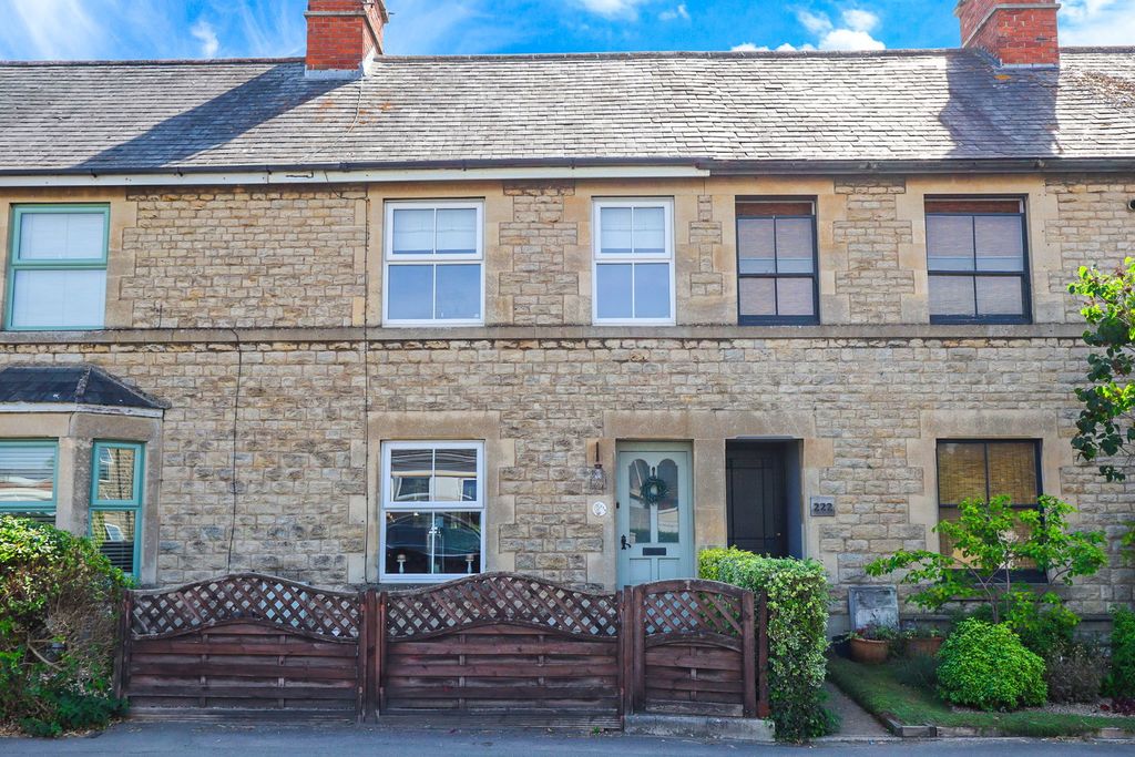 Property photo 1 of 19