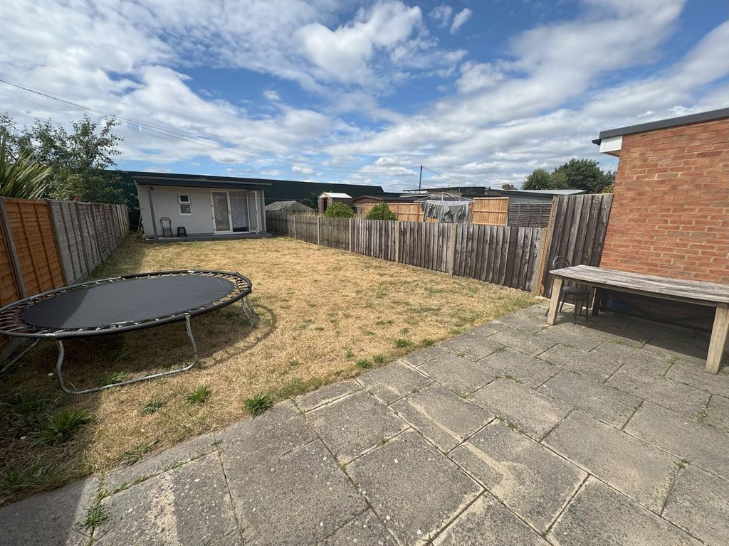 Property photo 3 of 15