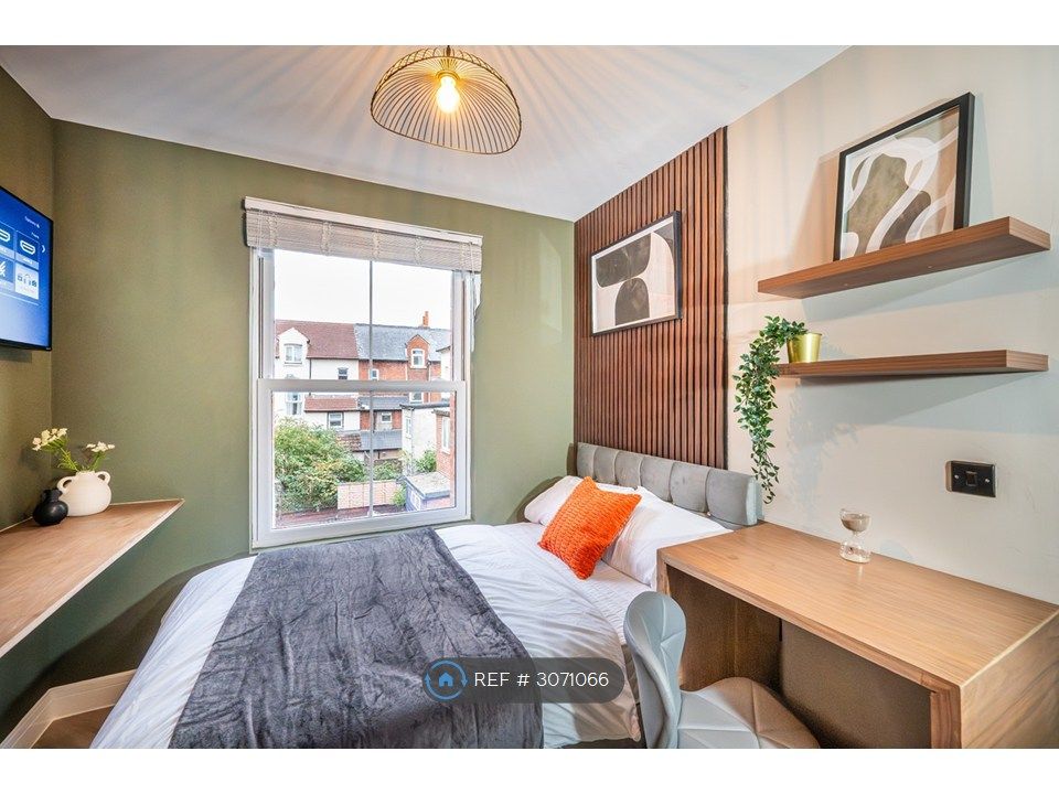Property photo 2 of 9