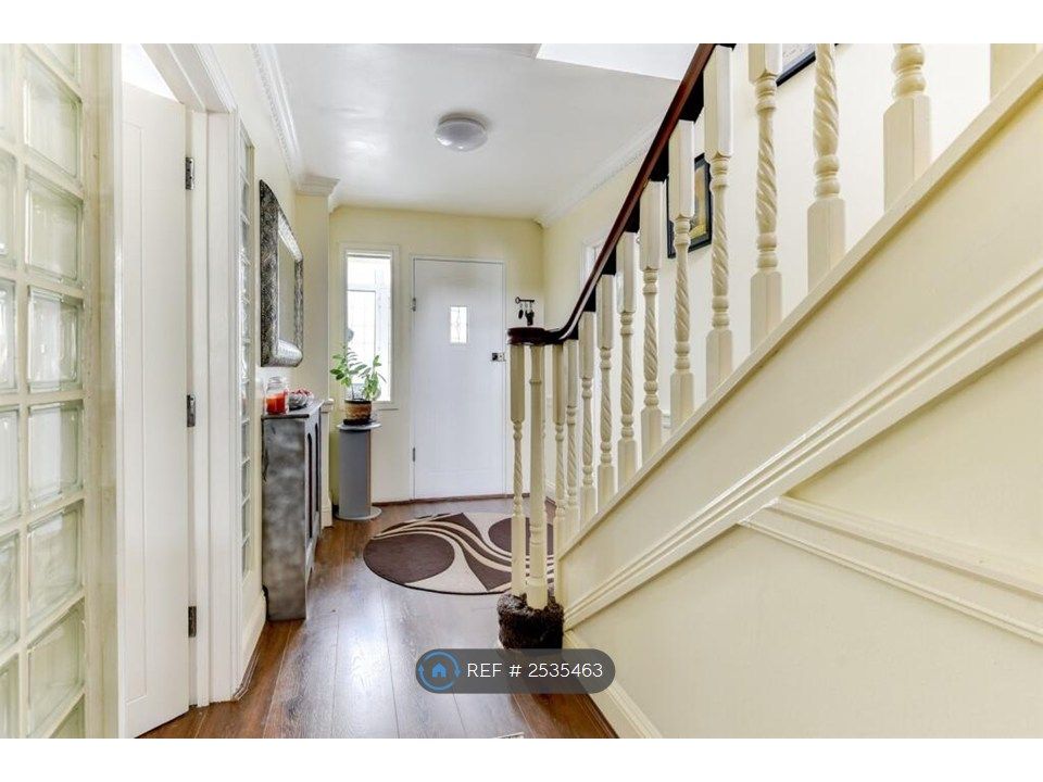 Property photo 3 of 33 Ma8N Entrance