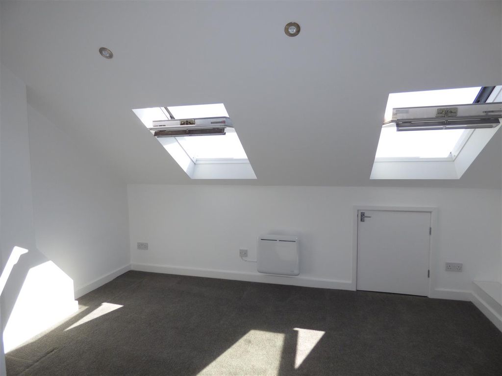 Property photo 3 of 6 Lounge 1.Jpg