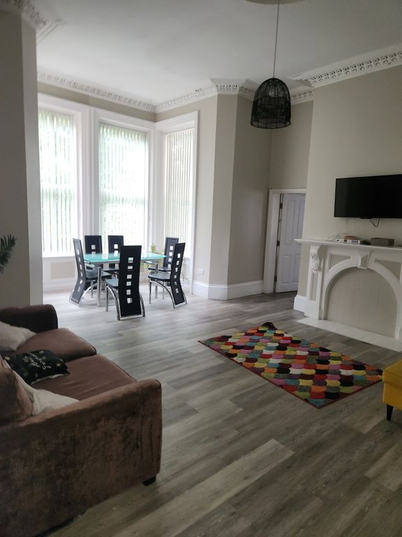 Property photo 1 of 5 14 Bed House Share To Rent Manygates Park, Wakefield Wf1